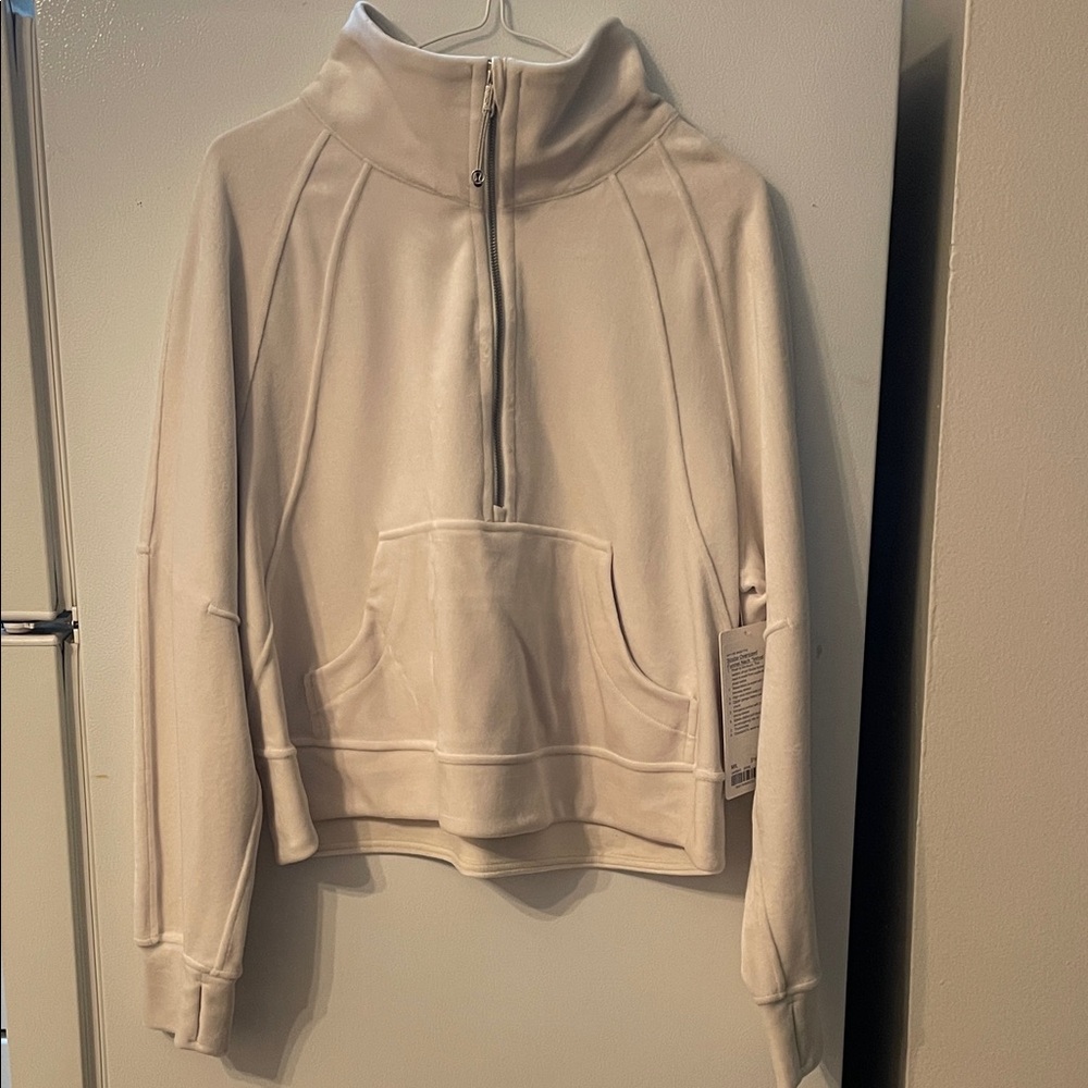 Lululemon M/L Scuba NWT Oversized Funnel Neck Velvet In Bone New‎ Logo Classic